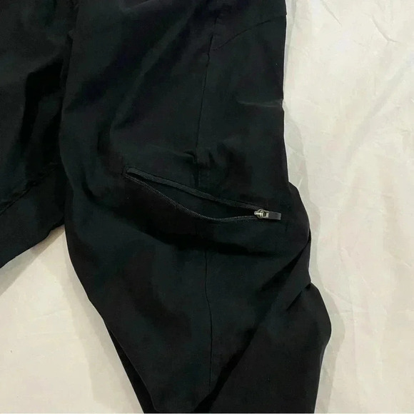 🎈Eddie Bauer women’s black  capri cargo pants size 8 - Picture 5 of 9